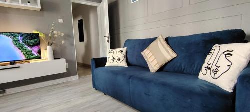 Μια τηλεόραση ή/και κέντρο ψυχαγωγίας στο Vicky's Boulevard Nest