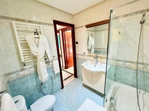 Koupelna v ubytování Mondo suites apparts lac 2 Tunis