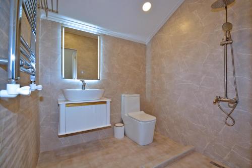 Ένα μπάνιο στο Dilijan Aqualin Villa
