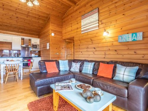 Χώρος καθιστικού στο 2 Bed in Clovelly 00357