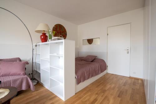 Modern 1BR Vienna Getaway near tram