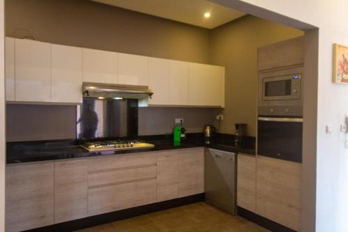 Dapur atau dapur kecil di Villa Eden Errouh