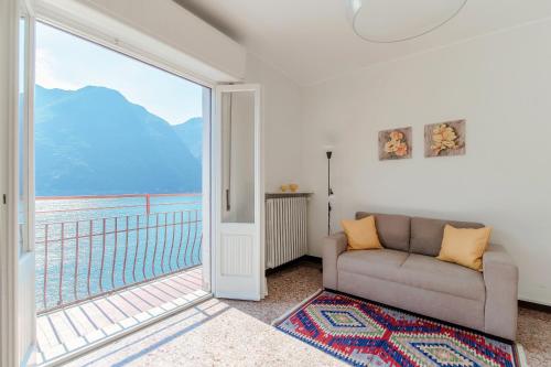 Anna's Balcony on Lake Como - By Breva Collections photo 3