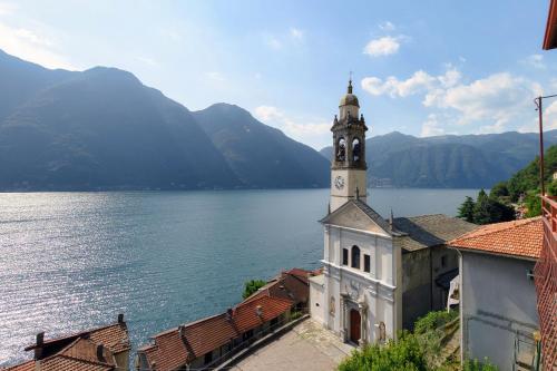 Anna's Balcony on Lake Como - By Breva Collections photo 2