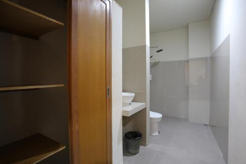 Un baño de Rai House Sanur