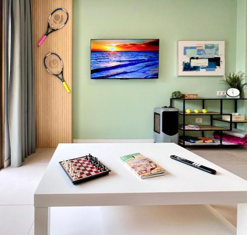 Sunny Terrace I Heated pool I King bed I Cook Zone I Parking