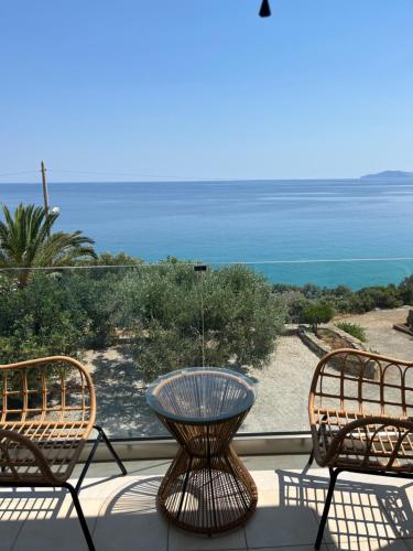 Serenity garden with sea view