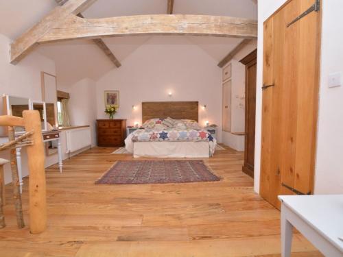 Ένα ή περισσότερα κρεβάτια σε δωμάτιο στο 1 Bed in Charmouth CIBAR