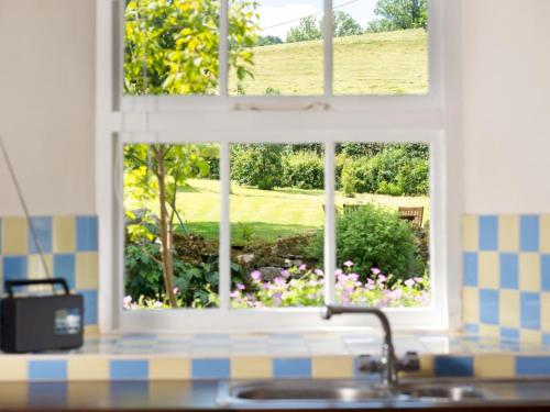 Κήπος έξω από το 2 Bed in Bampton SZ271