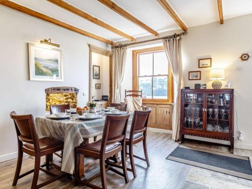 Gambar di galeri bagi 4 Bed in Polruan PC060 di Fowey