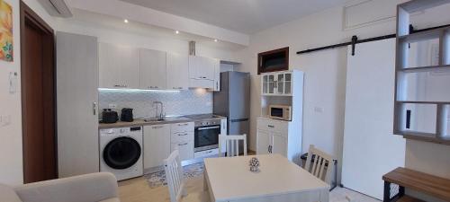 Η κουζίνα ή μικρή κουζίνα στο a PICCIRIDDA