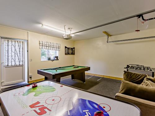 Meja biliard di 4 Bed in Bideford NILGA