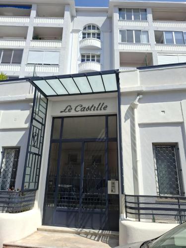 Appartement 2 chambres à Cannes entièrement rénové