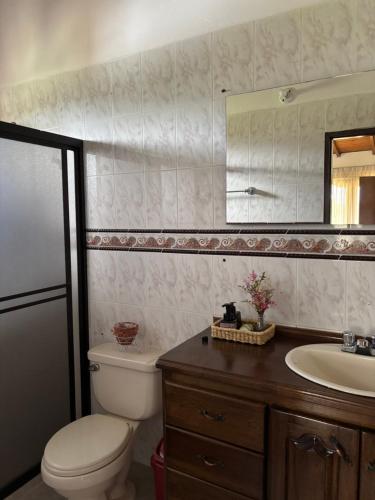 Et badeværelse på Finca La Carolina