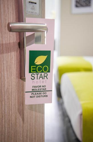 Eco Star Hotelにあるベッド
