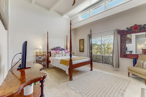 Postel nebo postele na pokoji v ubytování Puamana Princeville Retreat