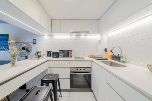 Η κουζίνα ή μικρή κουζίνα στο Elegante estudio terraza privada en Providencia