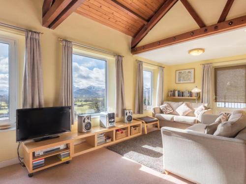 Μια τηλεόραση ή/και κέντρο ψυχαγωγίας στο 3 Bed in Applethwaite SZ540