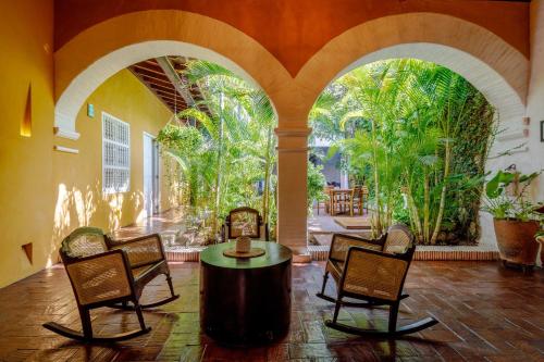 Zahrada ubytování Colonial Villa with Private Pool 7BR in Cartagena Old Town