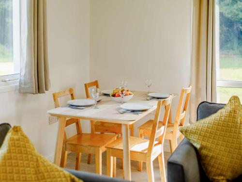 Χώρος καθιστικού στο 2 Bed in Whitsand Bay 88311