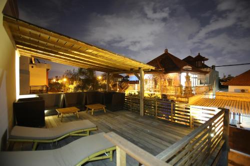 Un balcón o terraza de Rai House Sanur