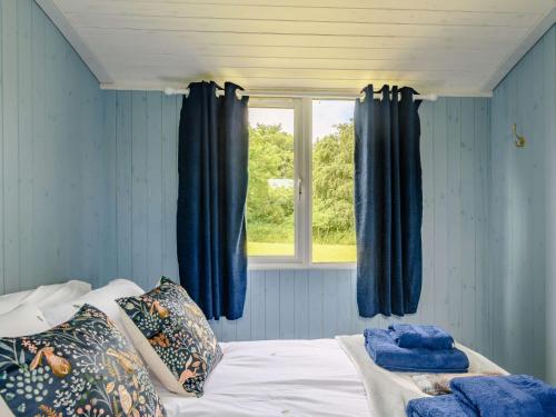 Ένα ή περισσότερα κρεβάτια σε δωμάτιο στο 1 Bed in Narberth 88421