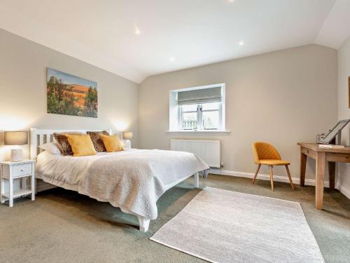 Ένα ή περισσότερα κρεβάτια σε δωμάτιο στο 2 Bed in Ventnor 88857