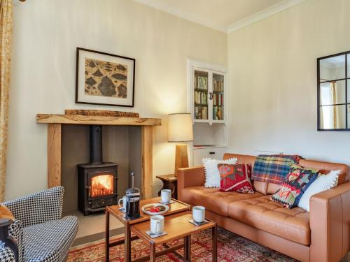Coin salon dans l'établissement 2 Bed in Kirriemuir 86235