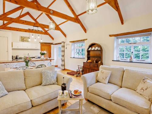 Χώρος καθιστικού στο 2 Bed in Barnstaple 88125