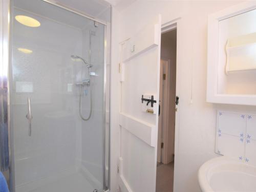 Ένα μπάνιο στο 3 Bed in Salcombe 75138