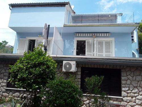 Apartments by the sea Cizici, Krk - 22430