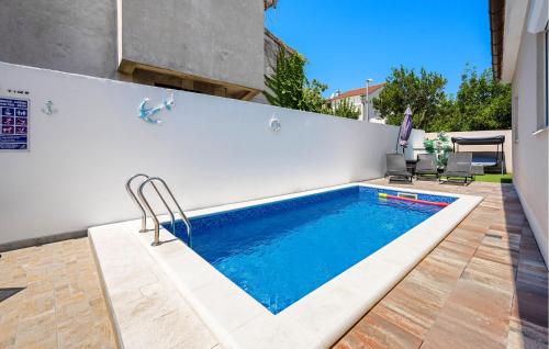 Gorgeous Home In Vodice With Kitchen