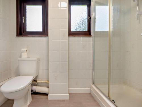 Ένα μπάνιο στο 2 Bed in Saltash 95645