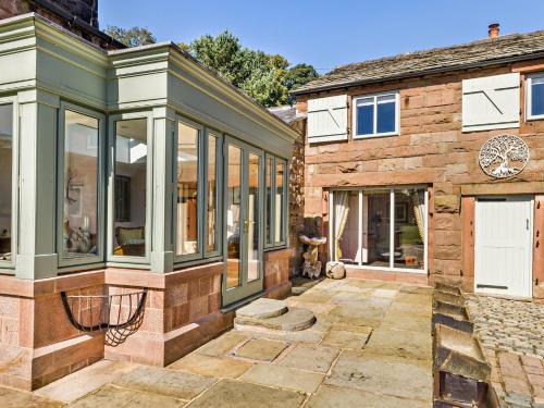 an internal view of a house with a conservatory at 4 Bed in Wincle 95651 in Allgreave