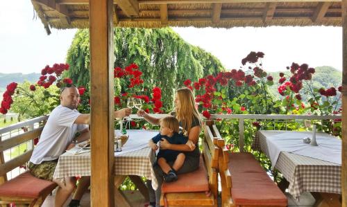 Hosté ubytování Winery, Restaurant & Pension Vuglec Breg