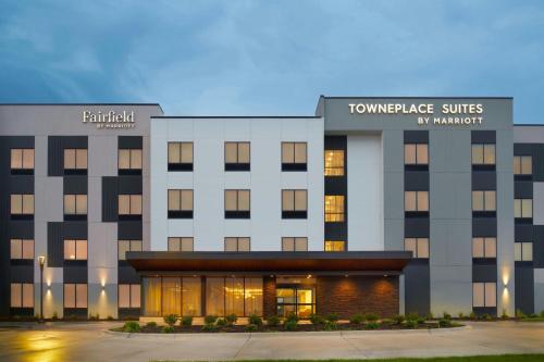a rendering of the front of a hotel at TownePlace Suites by Marriott Columbus in Columbus