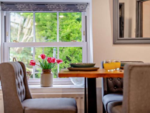 Χώρος καθιστικού στο 2 Bed in Brigsteer 94582