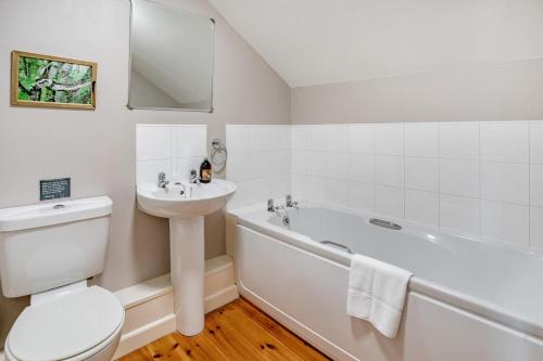 Φωτογραφία από το άλμπουμ του 5 Bed in Dihewyd oc-t32350 σε Dihewid
