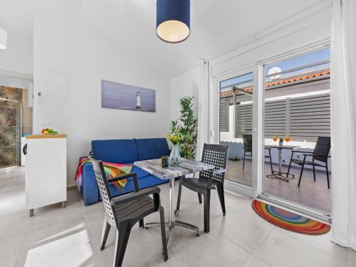 Cosy apartment near Rock Beach