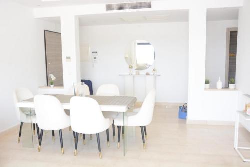 Gambar di galeri bagi Luxurious Apartment in Gammarth Touristique di La Marsa