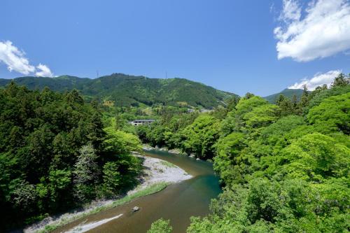 Landskap semula jadi dekat dengan ryokan