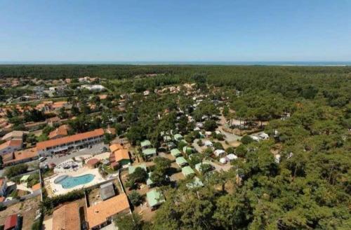 Φωτογραφία από το άλμπουμ του Camping 4 étoiles - Piscine - ccbbiai σε Saint-Trojan-les-Bains