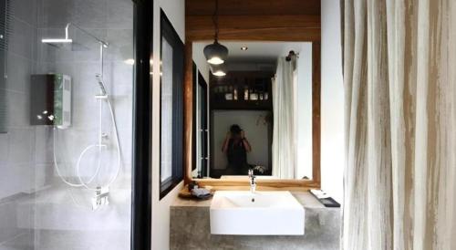 Bilik mandi di Villa De View
