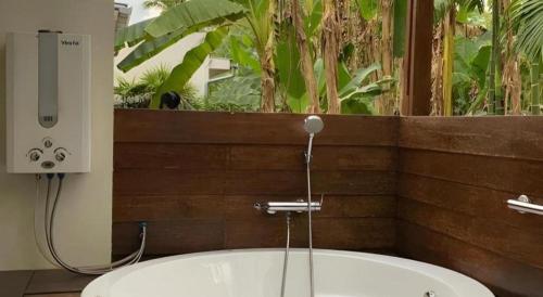 Bilik mandi di Villa De View