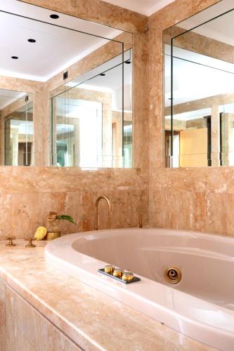 HOMY - A Luxury Collection