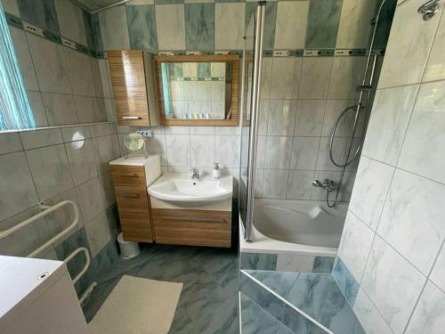 Koupelna v ubytování Holiday home at Linsendorfer See