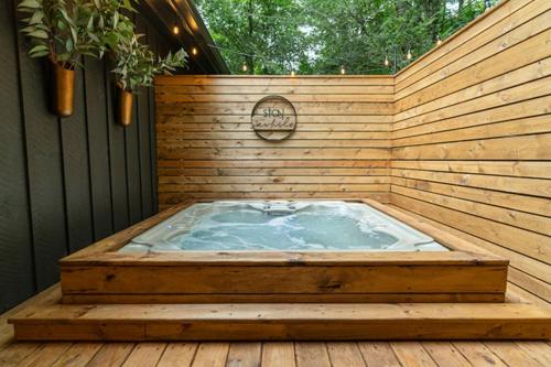 a jacuzziificialificialificialificialificialificialificialificialificialificialificial at Modern Mountain Retreat in Gatlinburg