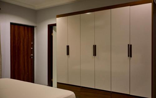 Gallery image of Peaceful 3BR 3BA Gated Estate Home in Accra -CozyOak Stay in Kwabenya