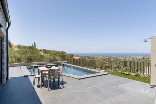 Πισίνα στο ή κοντά στο Villa Rea - With Private Pool