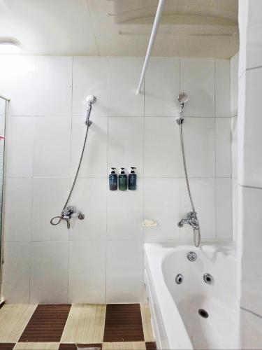 Ένα μπάνιο στο Thema Stay Hotel